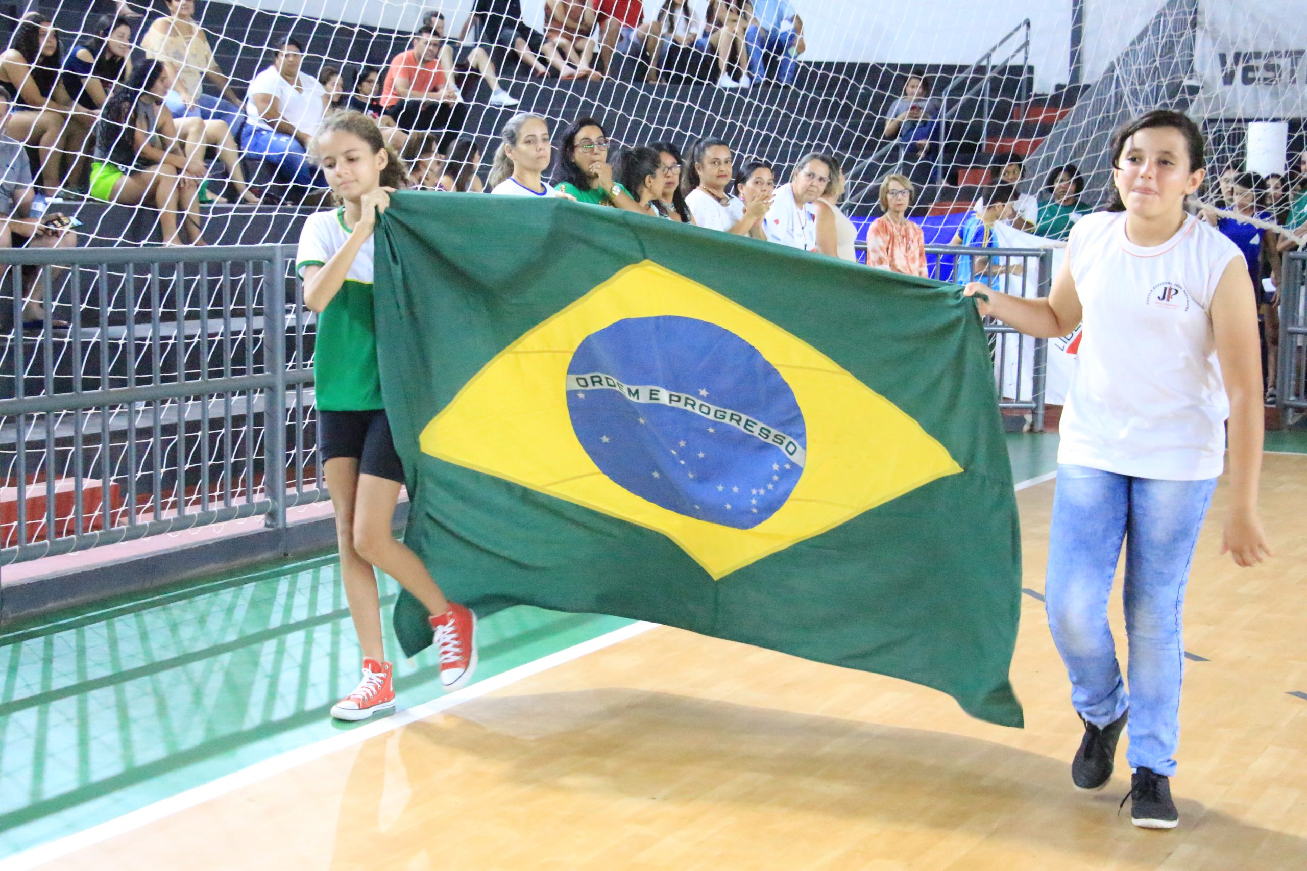 Prefeitura de Santa Vitória tem horários especiais em dias de jogos do  Brasil na Copa - Prefeitura Municipal de Santa Vitória-MG